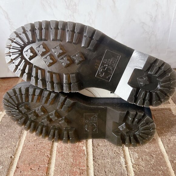 Dr. Martens Jadon 8-Eye Platform Combat Boot White Leather Womens US 9/ Mens US8 - Picture 8 of 12